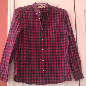 Men’s long sleeved checkered button down